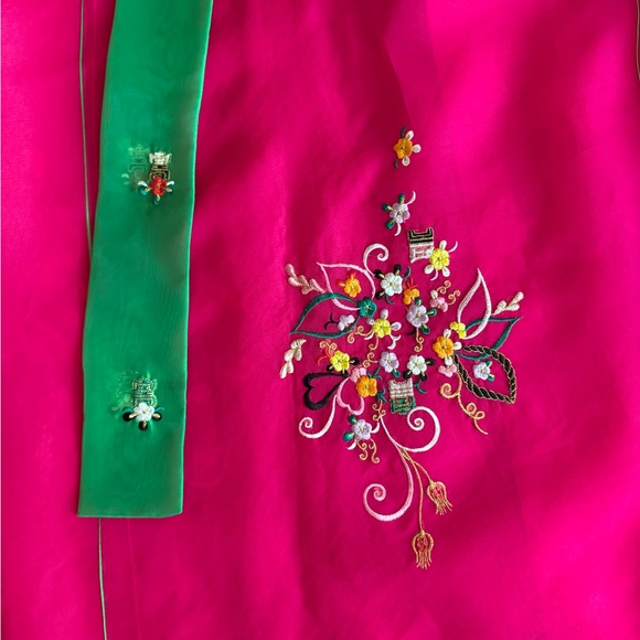 Vintage Traditional Korean Hanbok dress set - Picture 5 of 9